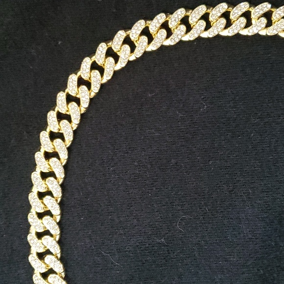 Brand New Golden Bling Bling Cuban Link Necklace - Picture 4 of 9